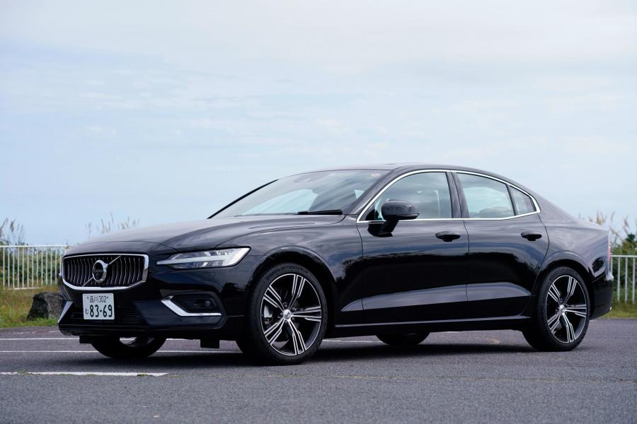  Volvo S60 T5 R-Design 2019 года  (JP) (фото 28 из 33)